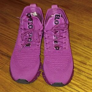 🚨5/$20🚨Pink gym shoes